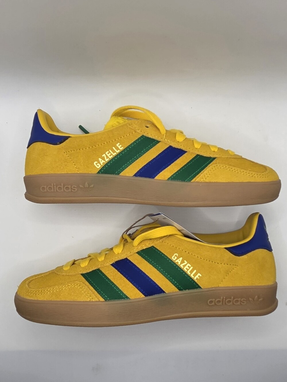 Adidas FIFA World Cup Gazelle Junior Size 4 Yellow/ Green/blue